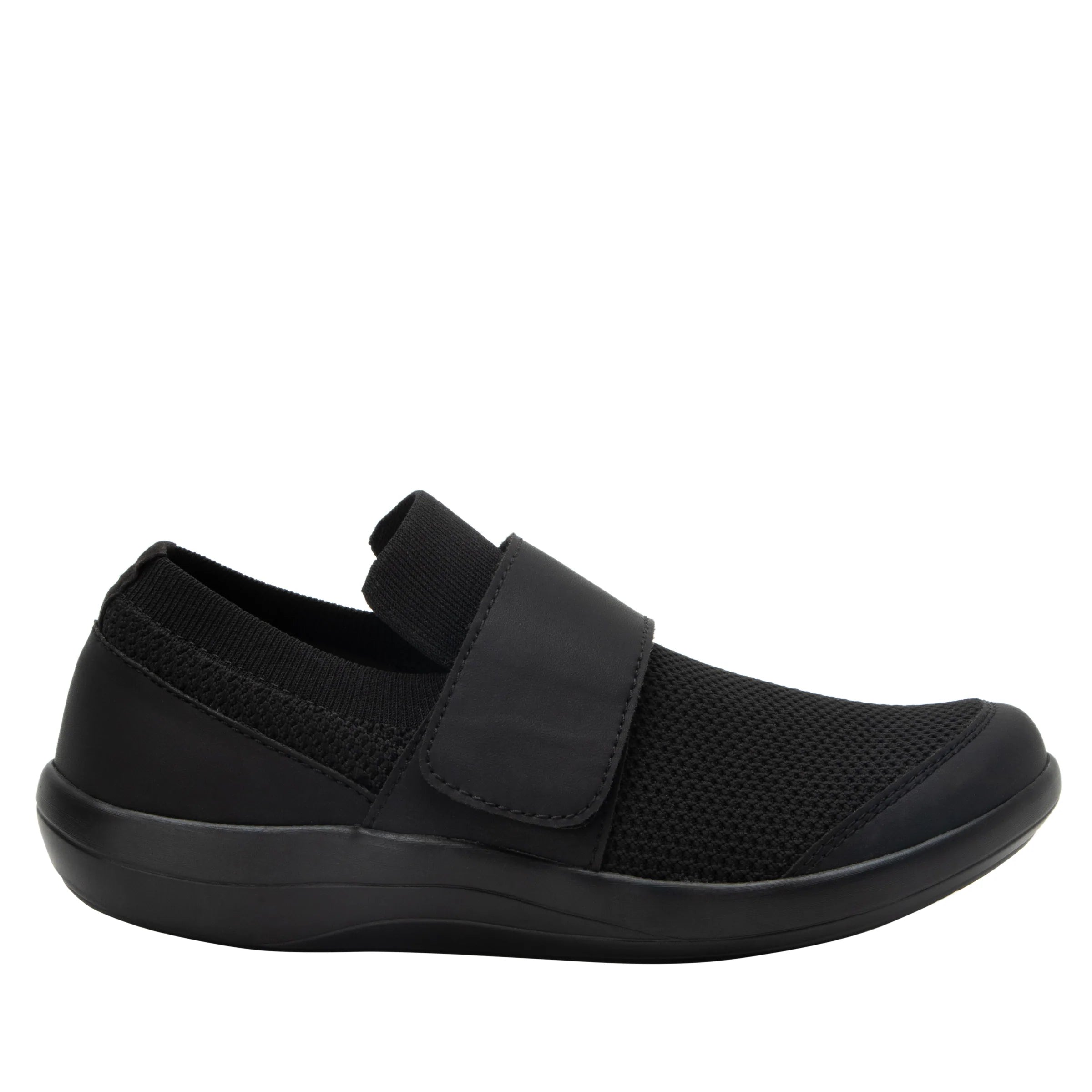 Dasher Black Out Shoe