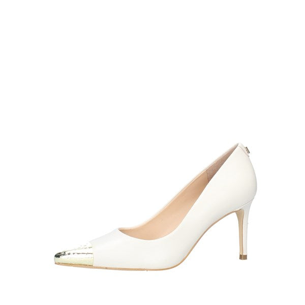 GUESS Stone Aloma Court Shoe