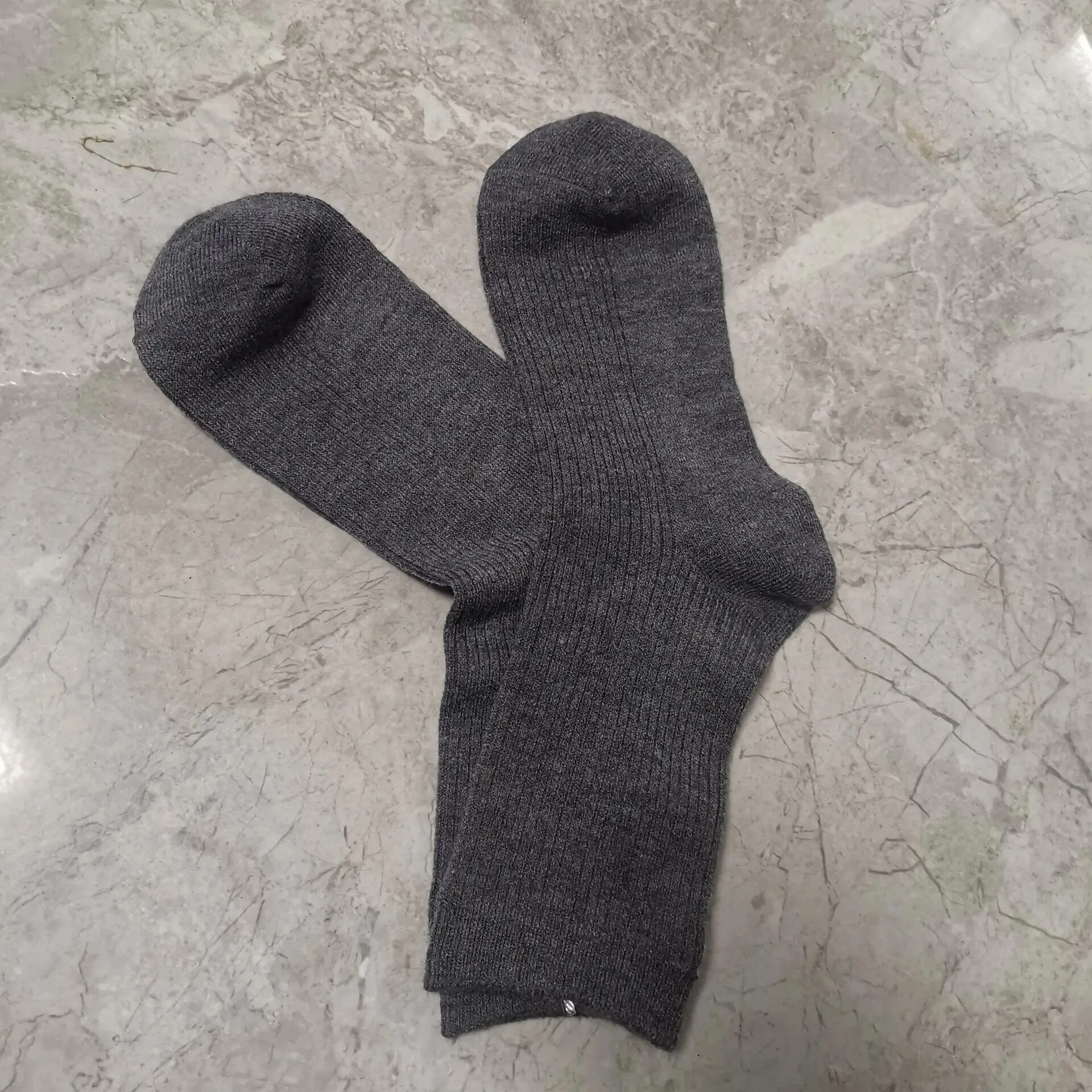 Men and Women Winter Warm Cashmere Wool Middle Tube Socks