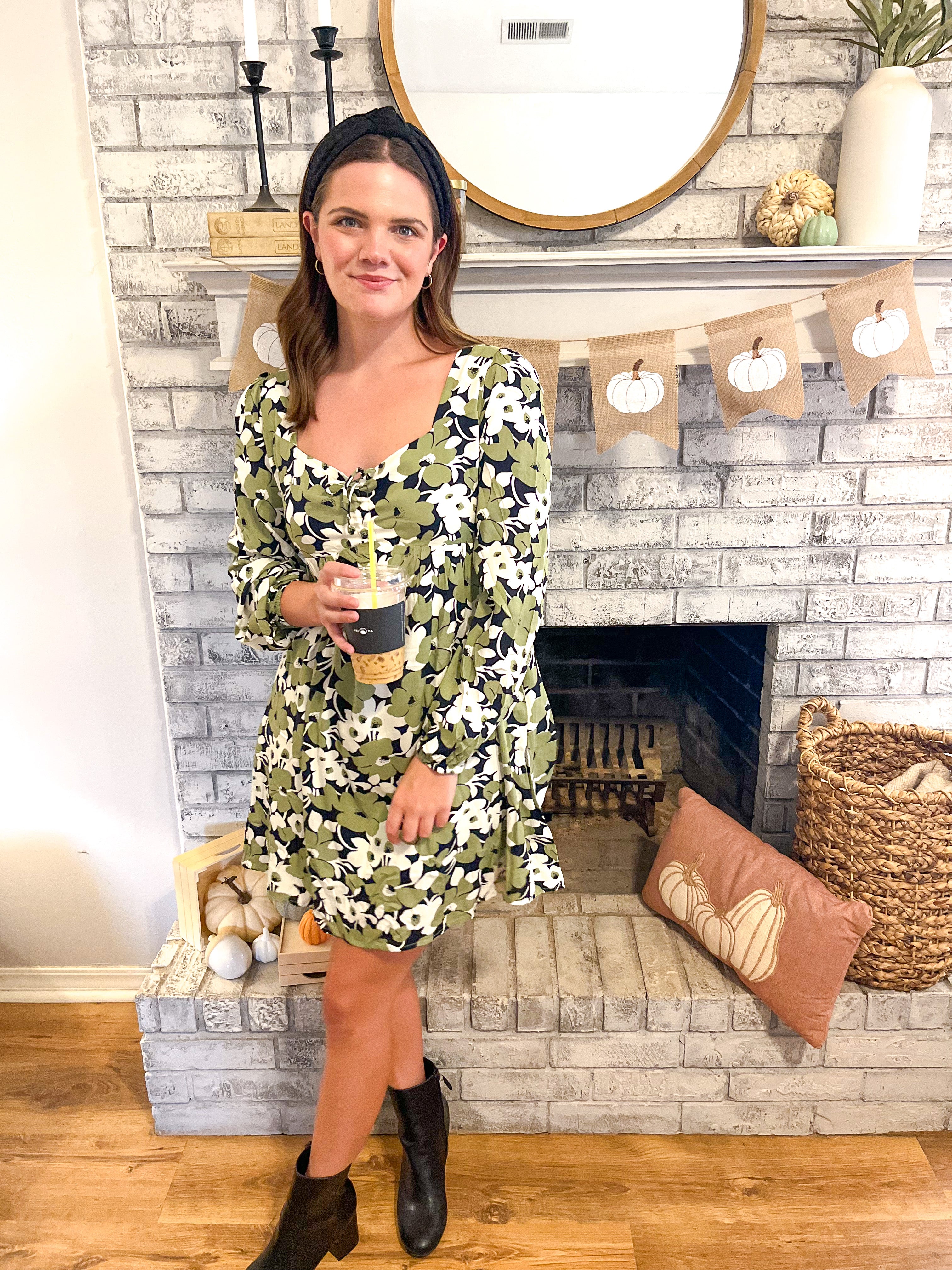 SMOCKED FLORAL PRINT MINI DRESS - OLIVE COMBO