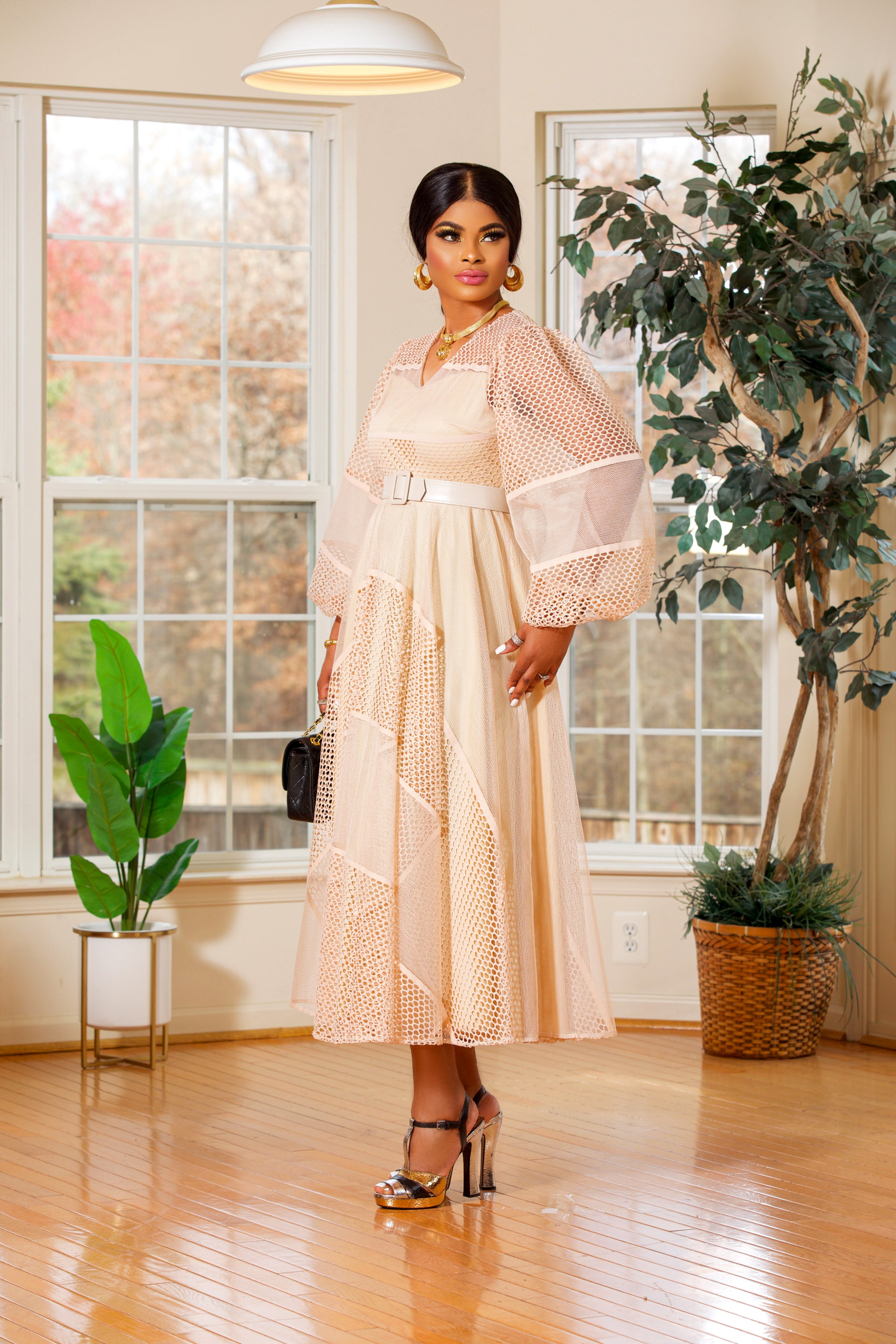 TAN/LACE PUFFY LONGSLEEVE MIDI DRESS